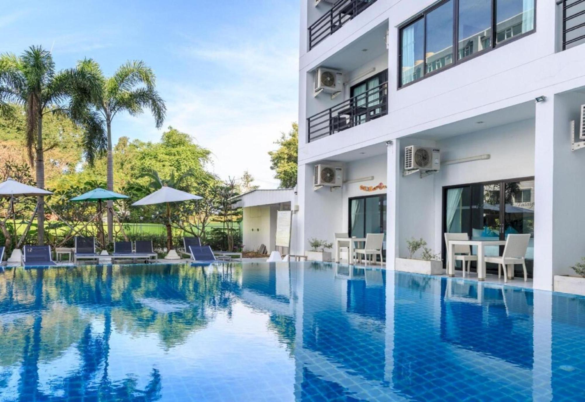 Capital O I-talay Pantai Jomtien